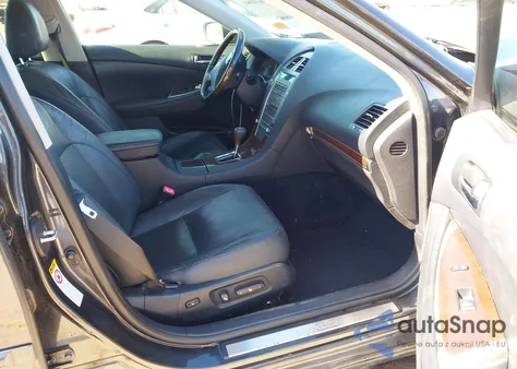 2011 Lexus Es 350 z USA, uszkodzony, nr VIN JTHBK1EG2B2424459